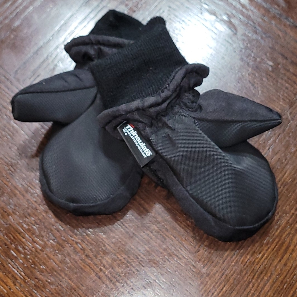 Kids Mittens - Picture 2 of 3